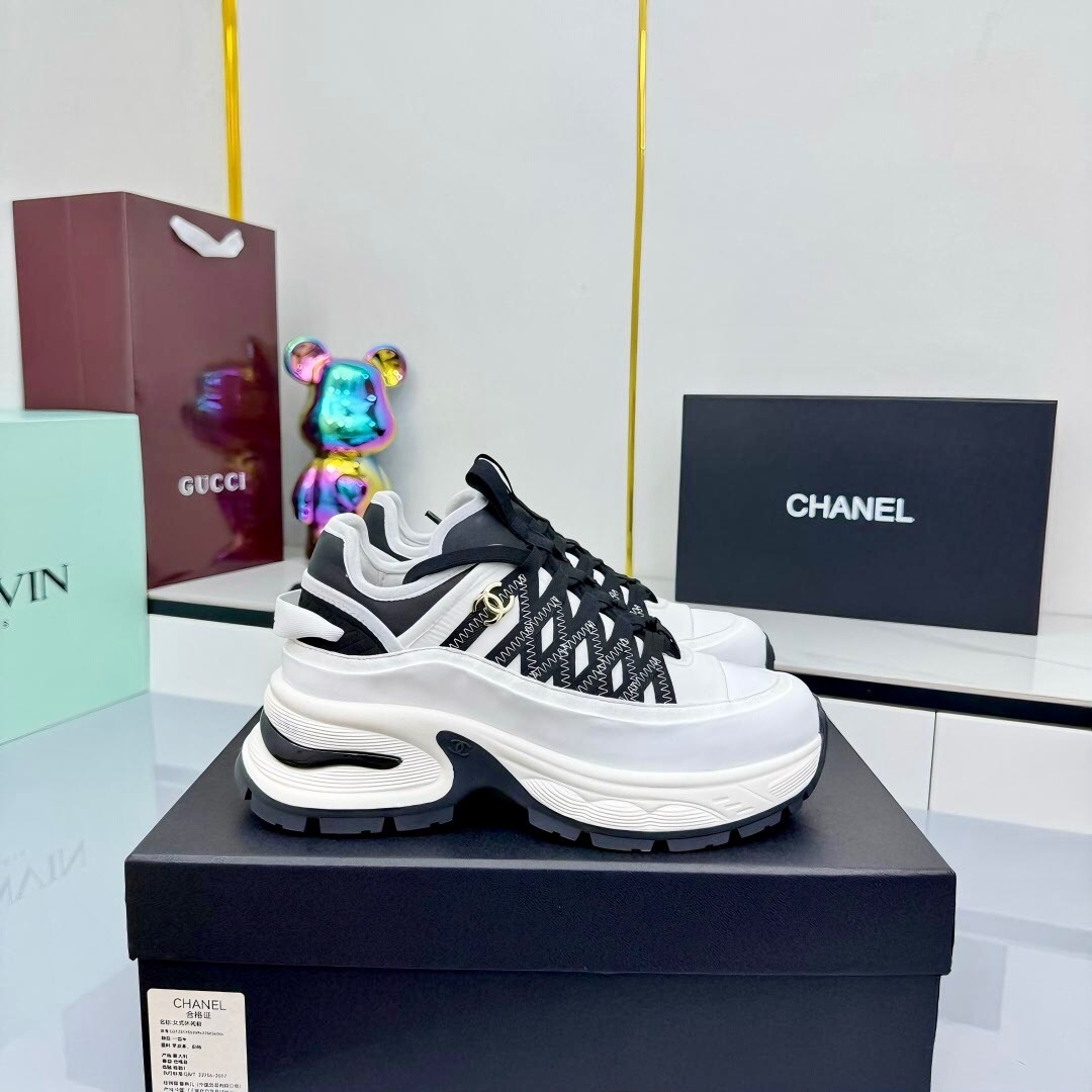 Adidas 2025 SS Panda Sneakers Classic Design Casual Sports Shoes - LY00360