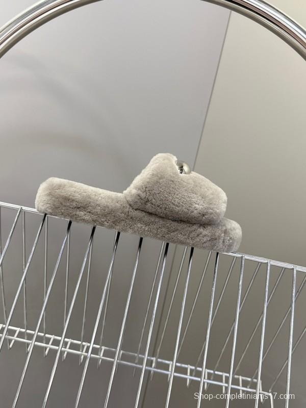 ALAÏA Fall/Winter 2025 Latest Fur Slippers - KFY00230