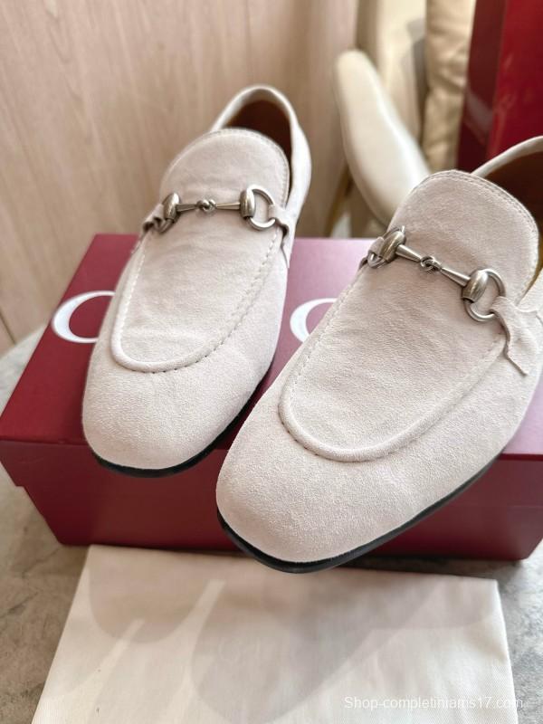 Gucci Leather Loafers with Horsebit Detail - LY00330