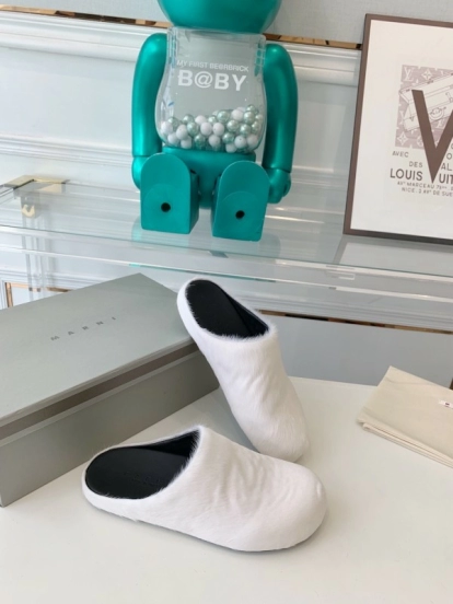 Marni 2025/SS Mule Shoes with Horsehair Design - LY00