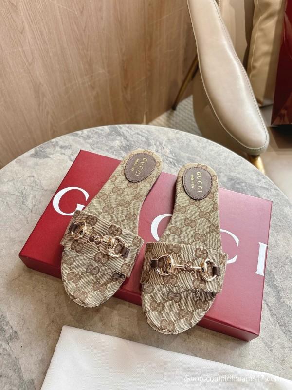 Gucci 2025/SS Leather Mule Sandals with Light Gold Horsebit Detail - LY00280