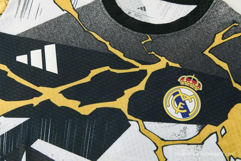 26/27  Real Madrid Black x Marvel  Short Sleeve+Soccer Shorts