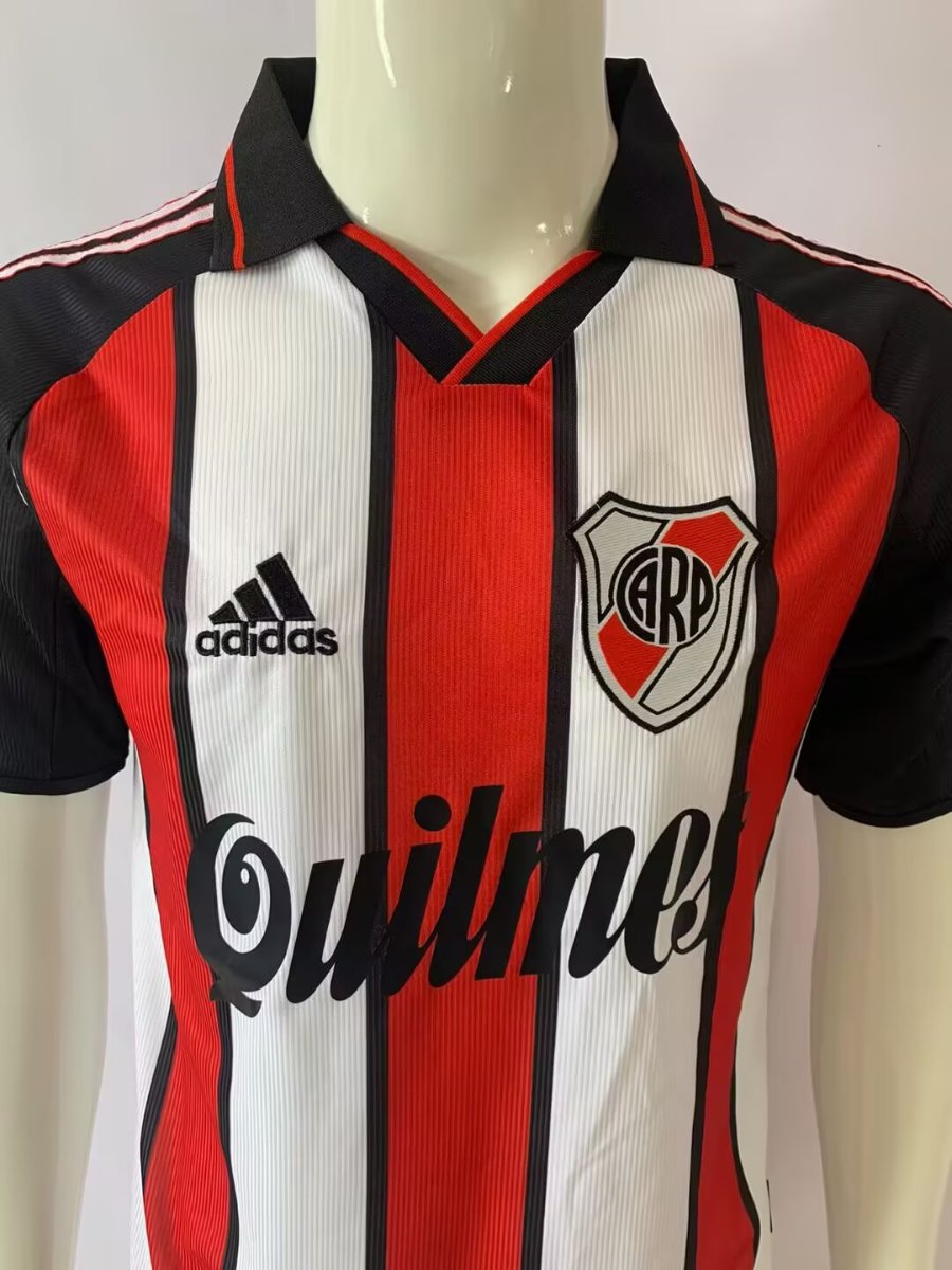Retro 00/01 River Plate Away Red/White Stripes Jersey